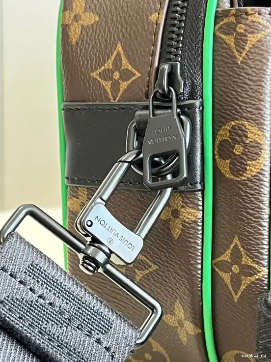 WIS LOCK S MESSENGER LOUIS VUITTON 0630